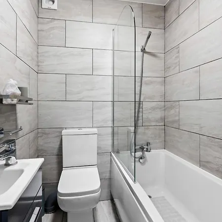Cosy 2 Bedroom Flat In East Ham, Close To Excel London Exterior foto